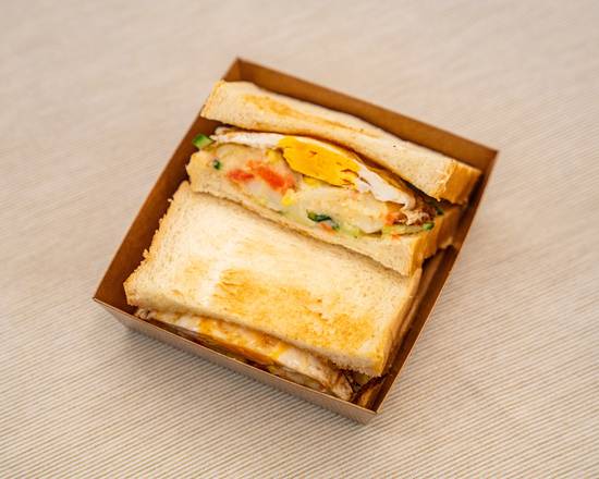 A4. 馬鈴薯沙拉蛋吐司 / Mashed Potato Salad W/ Egg Toast